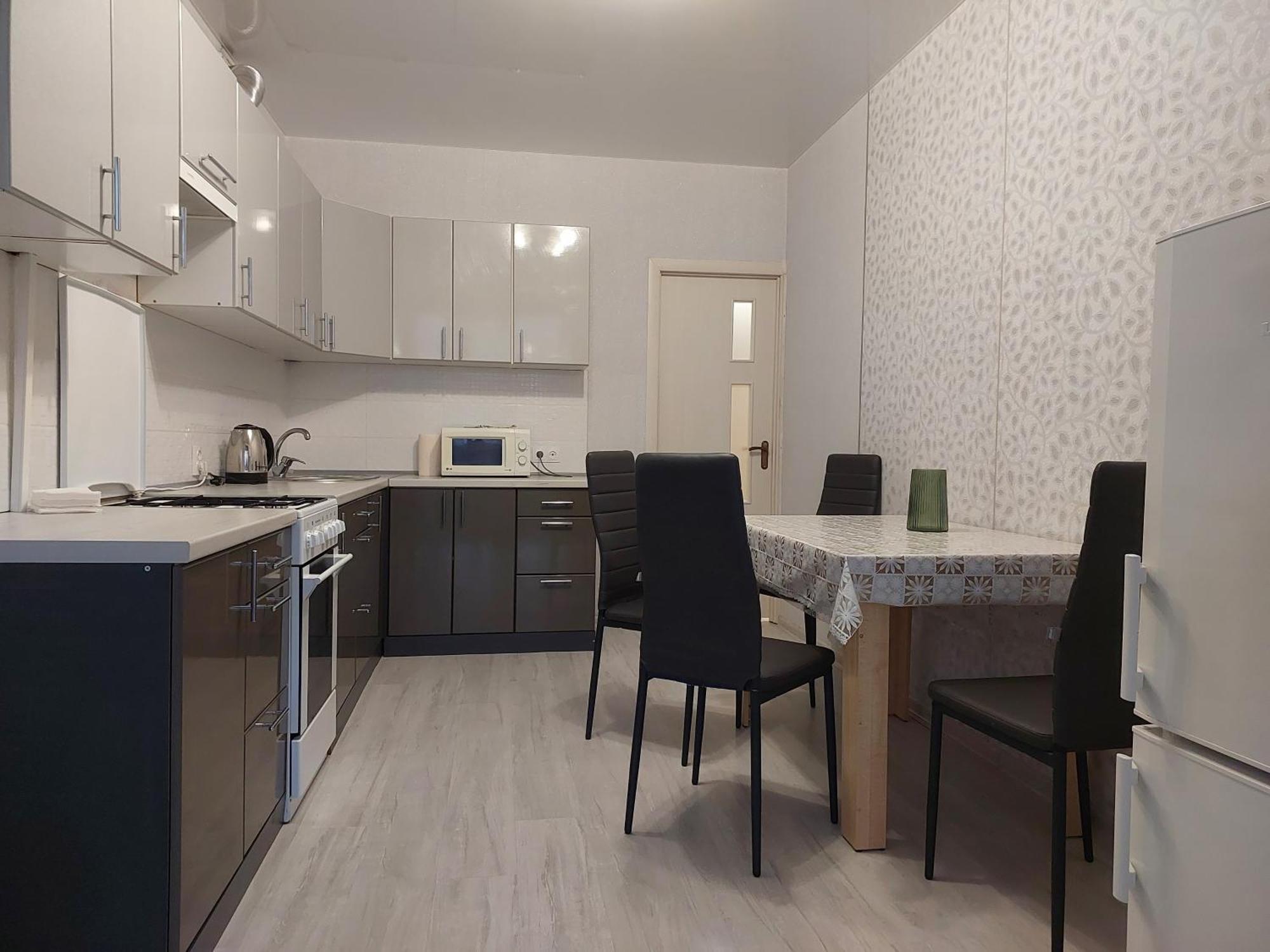 Апартаменти Класик У Жк Яровиця Lutsk Exterior photo